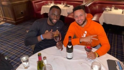 世界杯官网直播客户端下载最新版-追梦为库里设宴庆祝里程碑 勇士老板豪爽买单结账